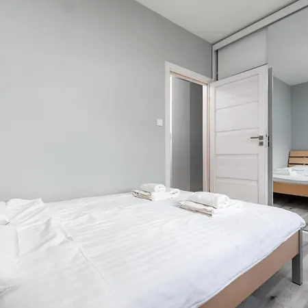 Lopuszanska 55 By Homeprime Apartment